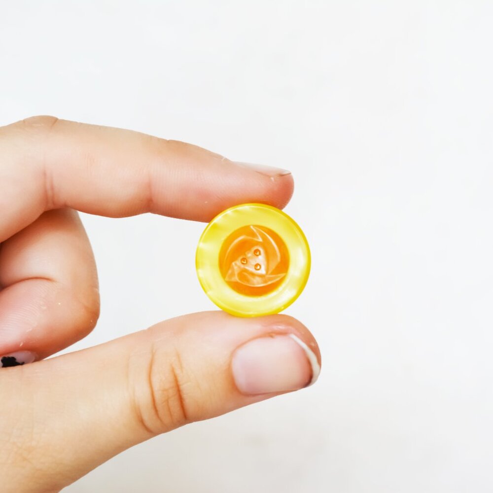 Handmade Sunset Button Pin - Picture 2 of 4